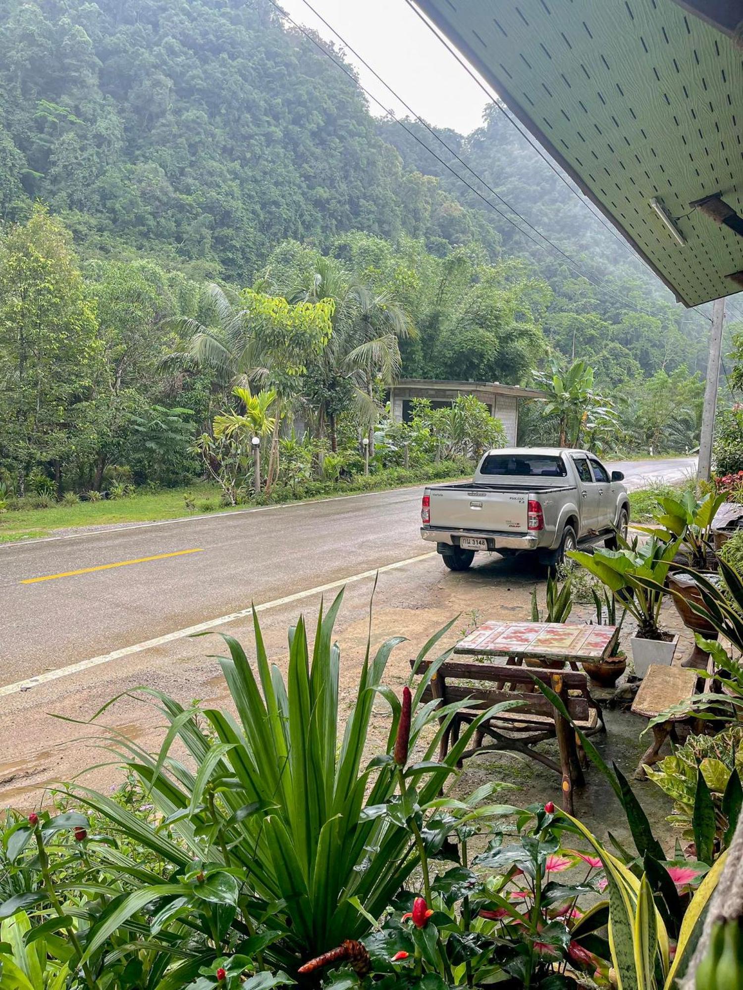 Khao Sok National Park Khao Sok Green Mountain View מראה חיצוני תמונה
